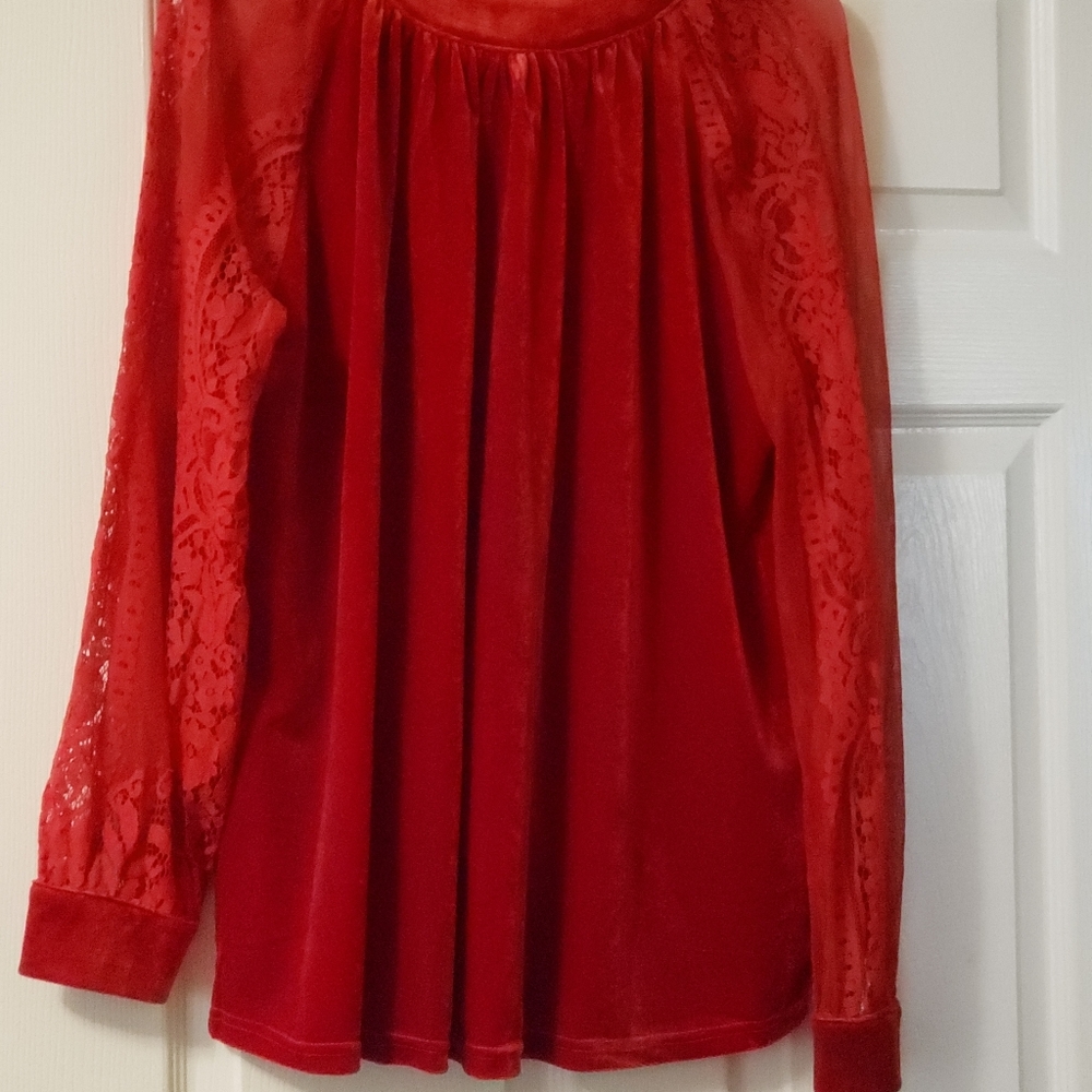 Shirt - Picture 2 of 3